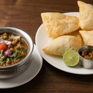 Chana Bhatura